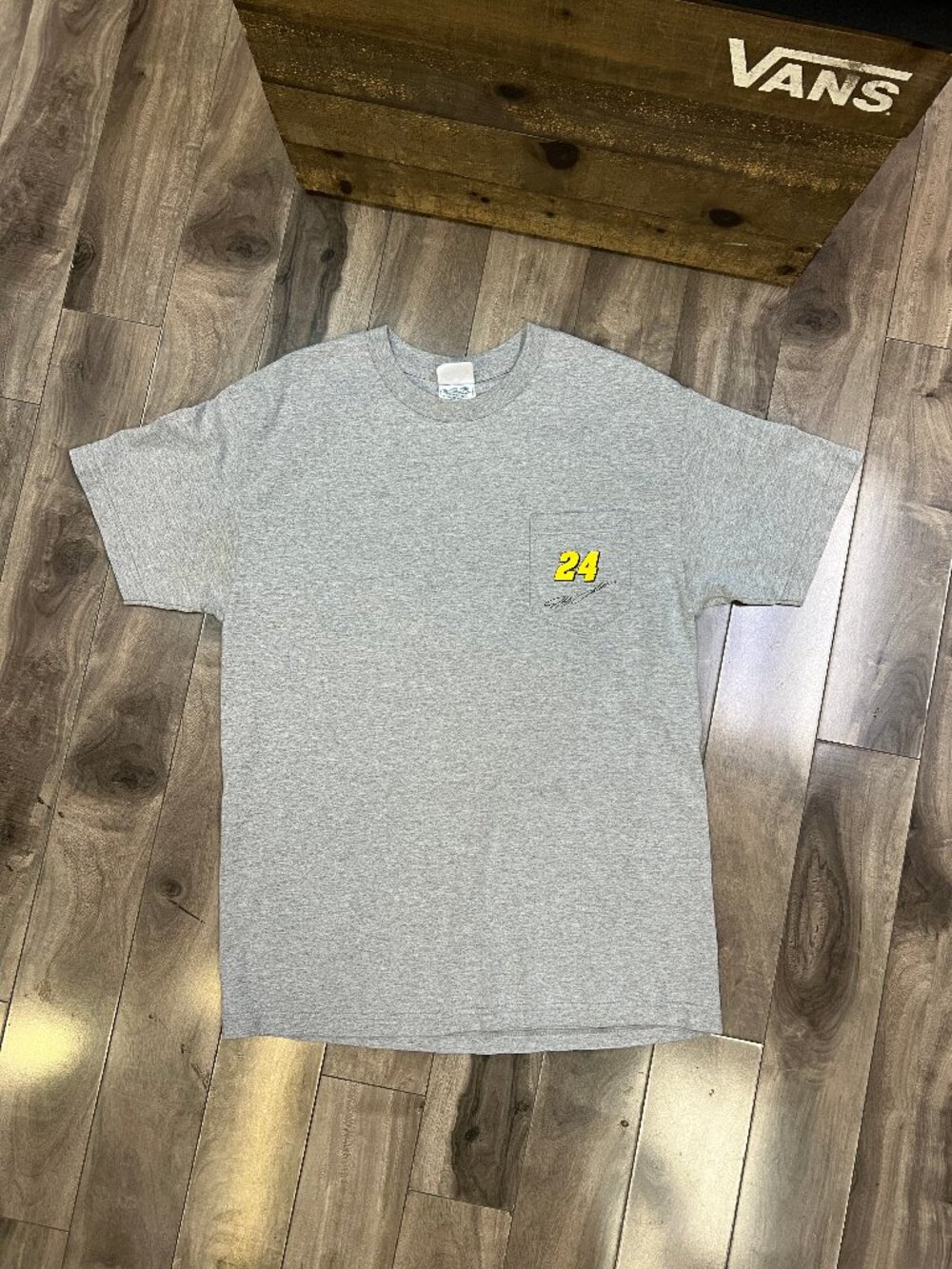 Vintage Jeff Gordon #24 DuPont Motorsports NASCAR T-Shirt
